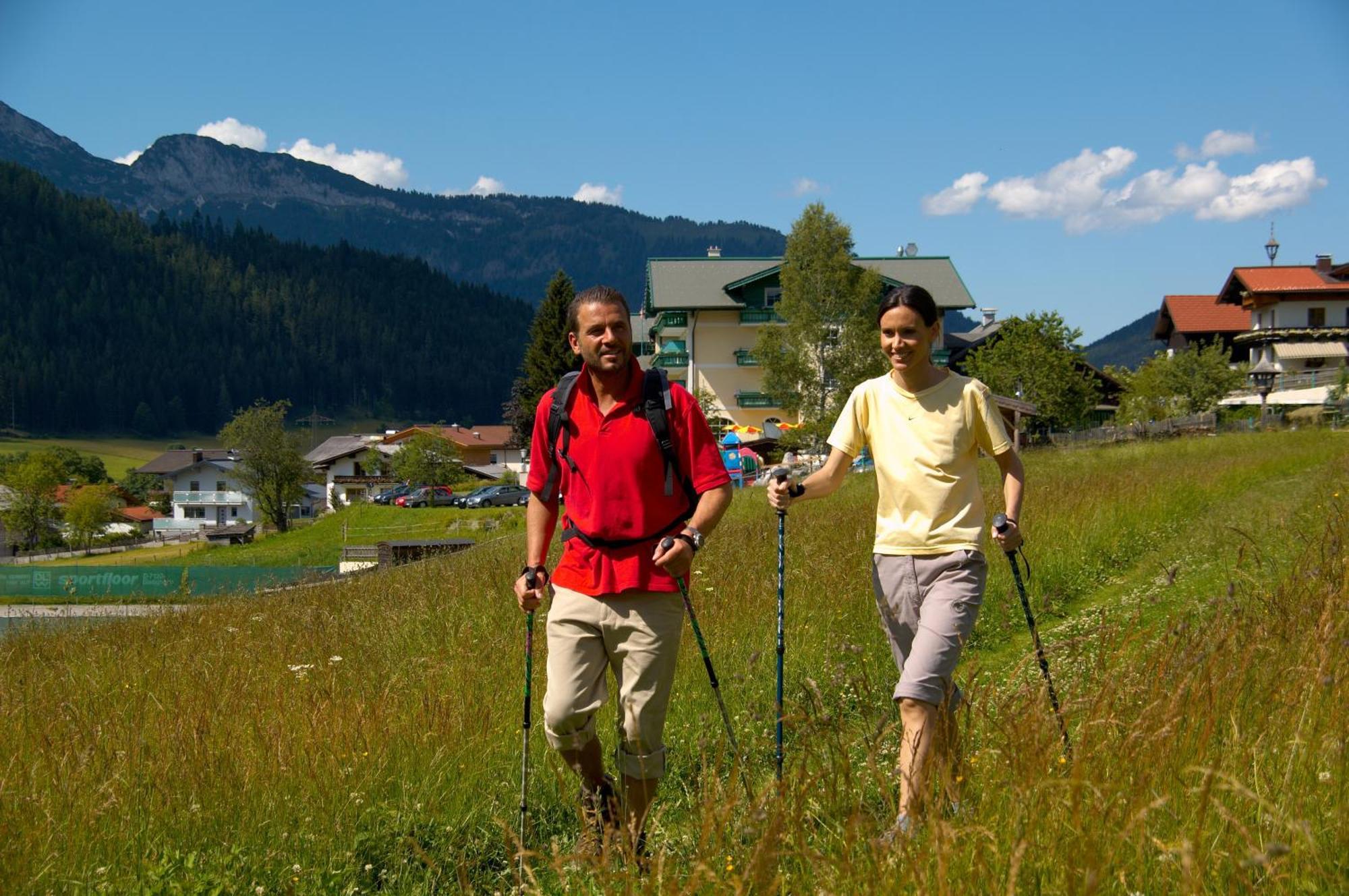 Wohlfuehlresort Und Feriengut Martinerhof Sankt Martin am Tennengebirge Exteriör bild