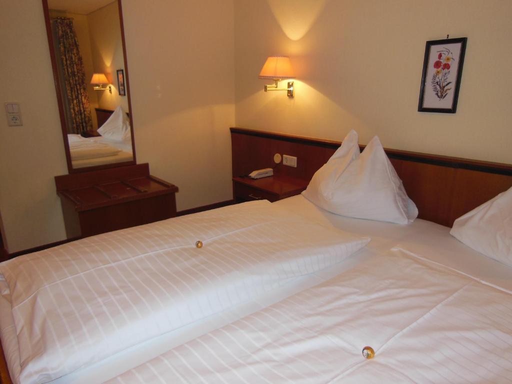 Wohlfuehlresort Und Feriengut Martinerhof Sankt Martin am Tennengebirge Rum bild