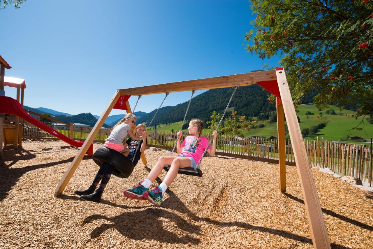 Wohlfuehlresort Und Feriengut Martinerhof Sankt Martin am Tennengebirge Exteriör bild