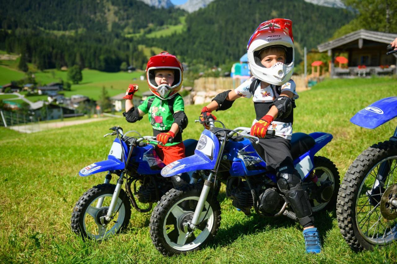 Wohlfuehlresort Und Feriengut Martinerhof Sankt Martin am Tennengebirge Exteriör bild