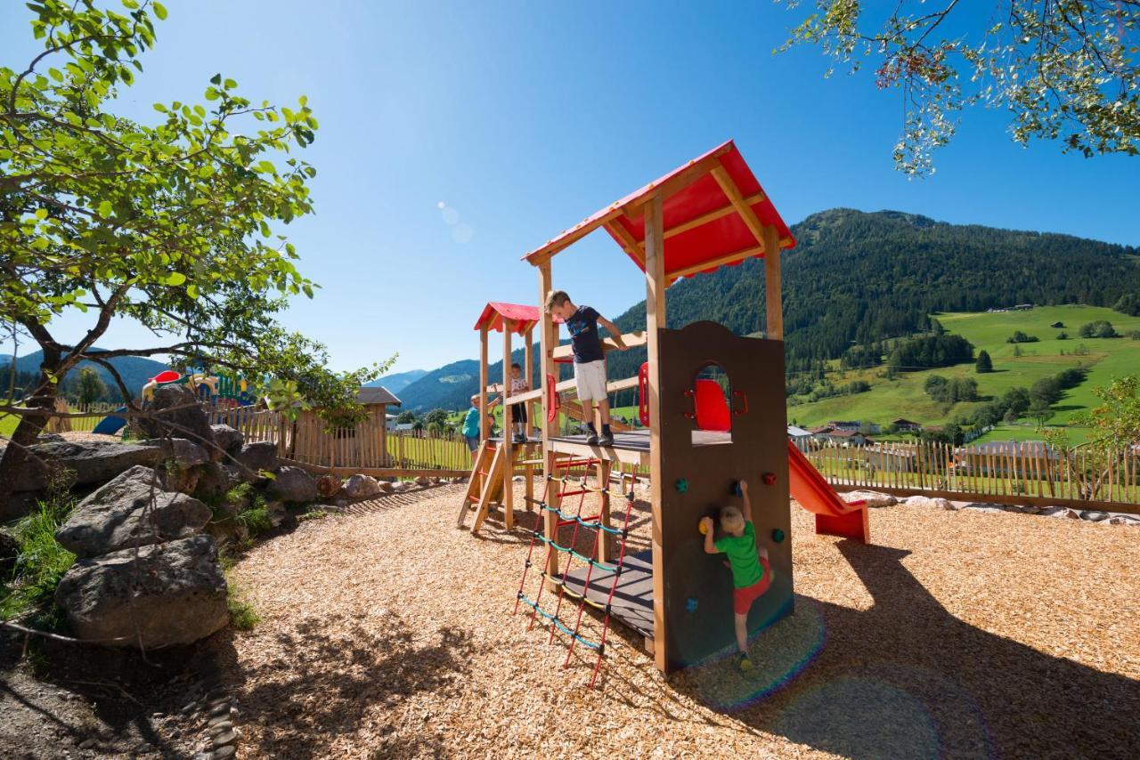 Wohlfuehlresort Und Feriengut Martinerhof Sankt Martin am Tennengebirge Exteriör bild
